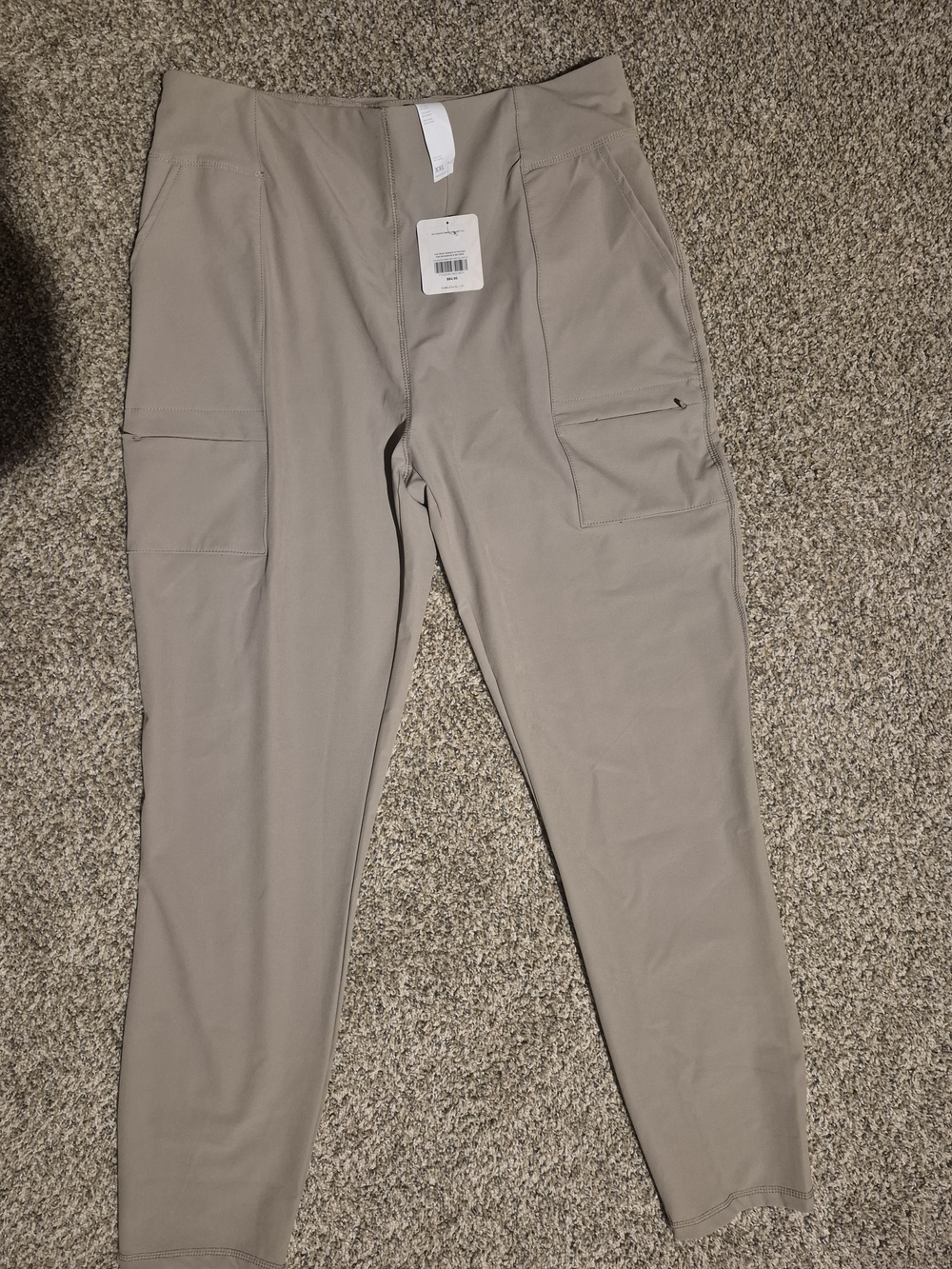 Fabletics Women's High-Waisted Hybrid Tall Cargo Pants XXL (14/16)